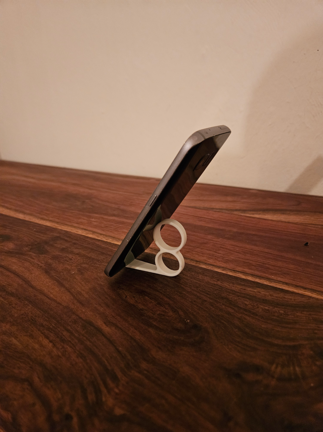 Finger Phone Holder / Stand